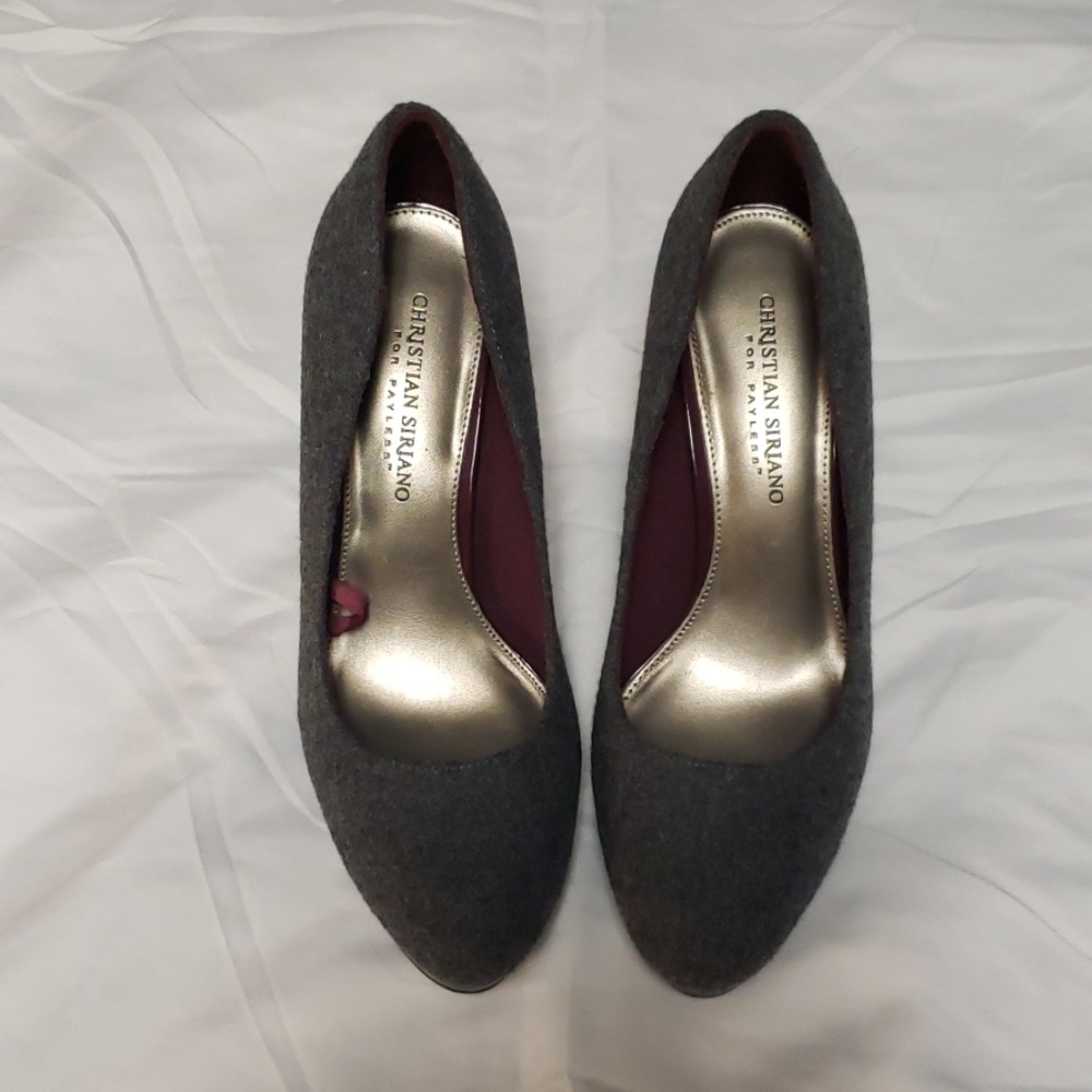 Pump heels